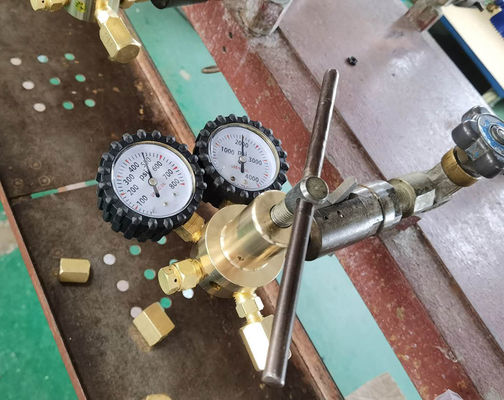 0-800 PSI 압력 CGA580 입구 질소 조절기